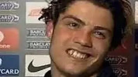 沪上双杰与鲁、津球队积分同分，亚泰、三镇零分暂居末位